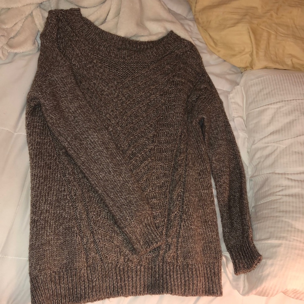 Long sleeved sweater
